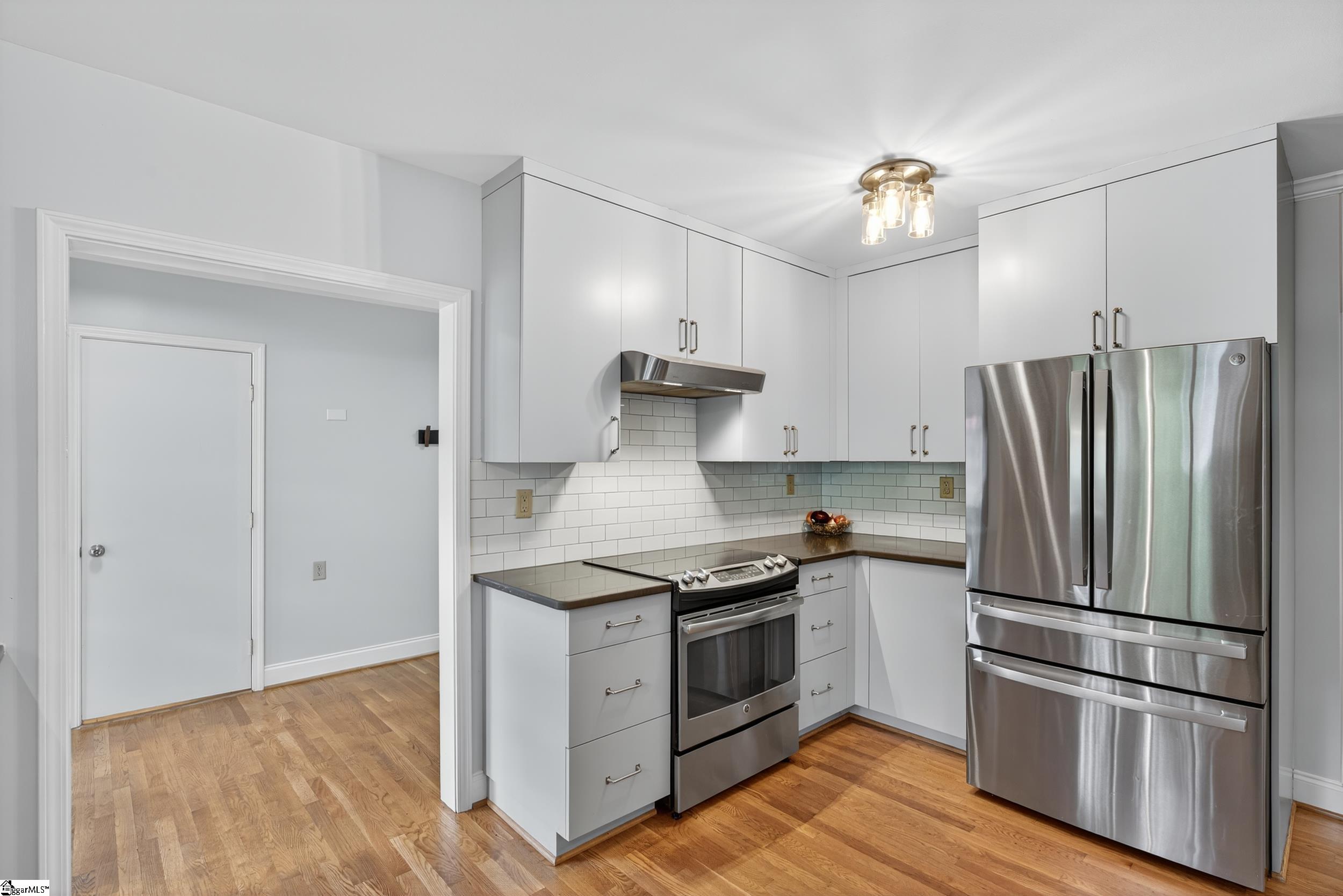 Greenville, South Carolina 29609, United States, 4 Bedrooms Bedrooms, ,4 BathroomsBathrooms,Residential,Active,191890