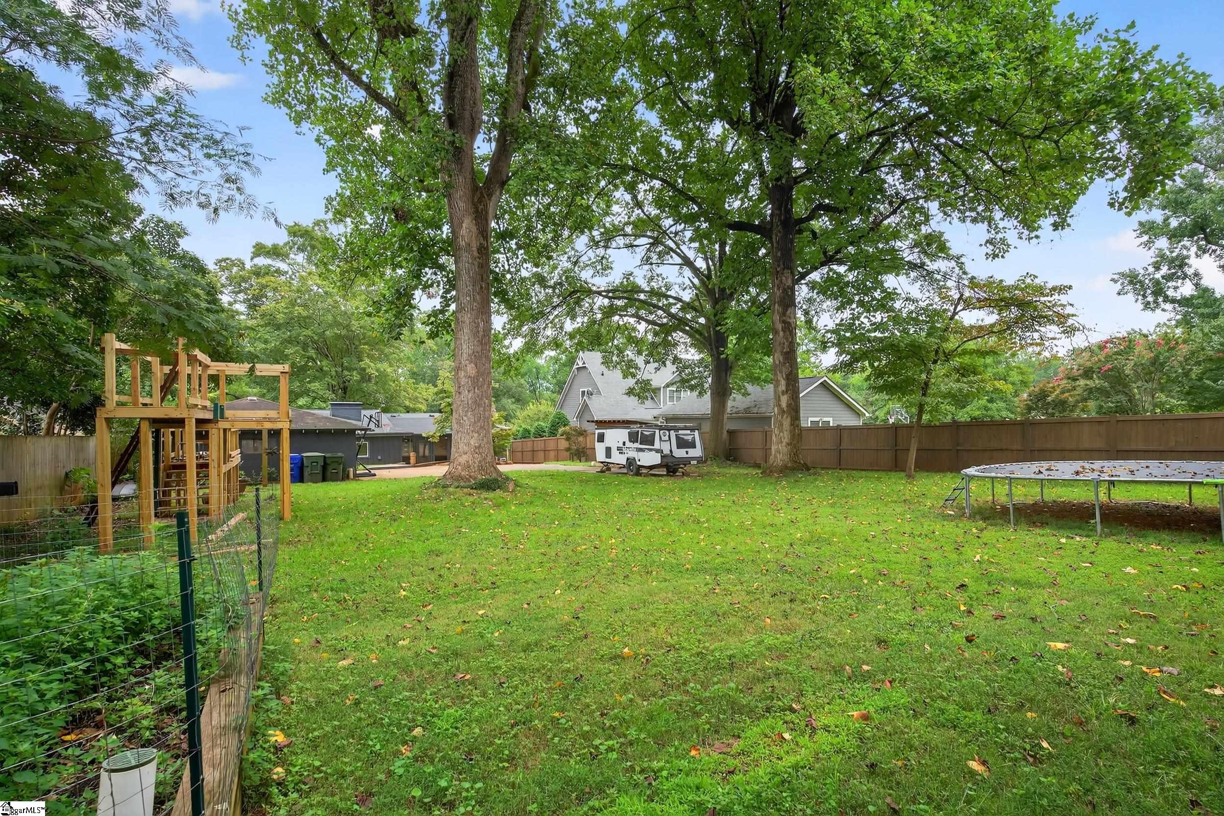 Greenville, South Carolina 29609, United States, 4 Bedrooms Bedrooms, ,4 BathroomsBathrooms,Residential,Active,191890