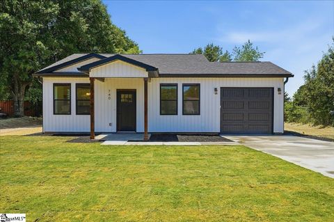 Photo of 740 Mayo Road, Cowpens, SC 29330 (MLS # 1591978)