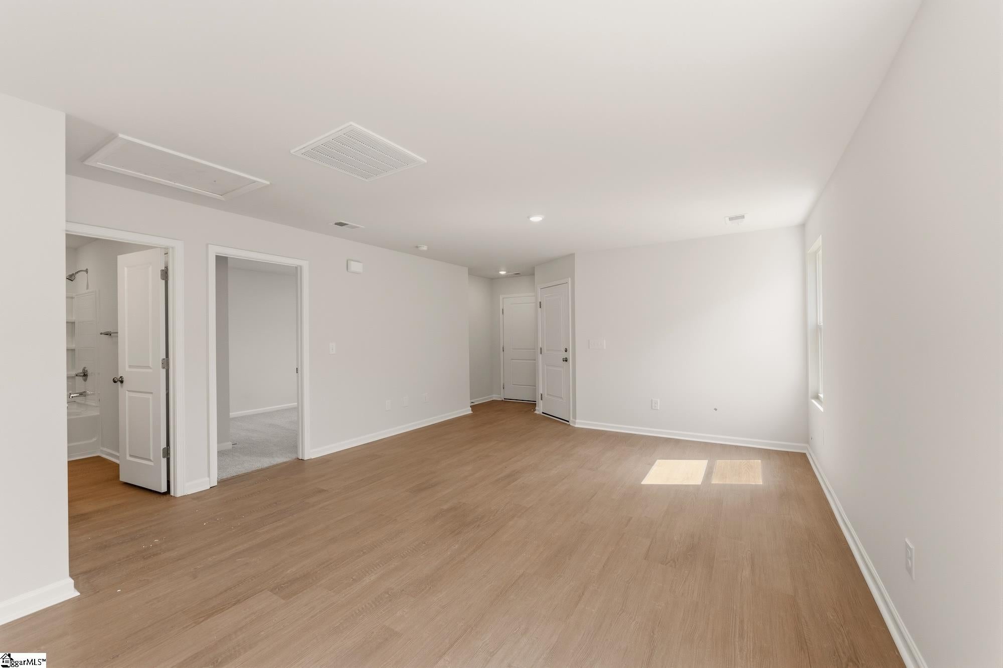 Real Estate Search 2 163 Cloverfield Lane