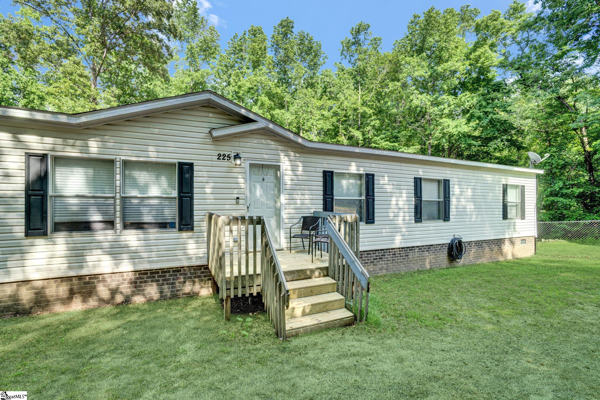 225 Tanglewood Way