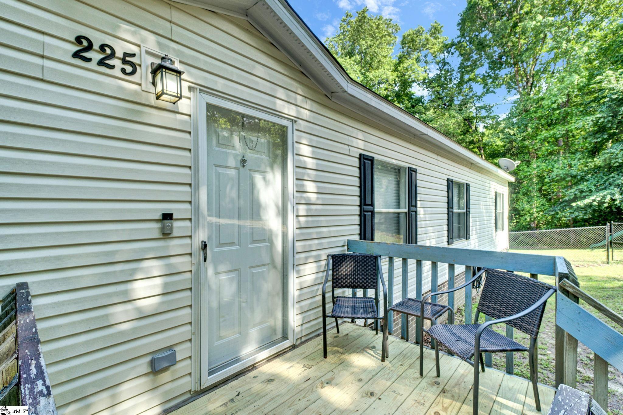 225 Tanglewood Way
