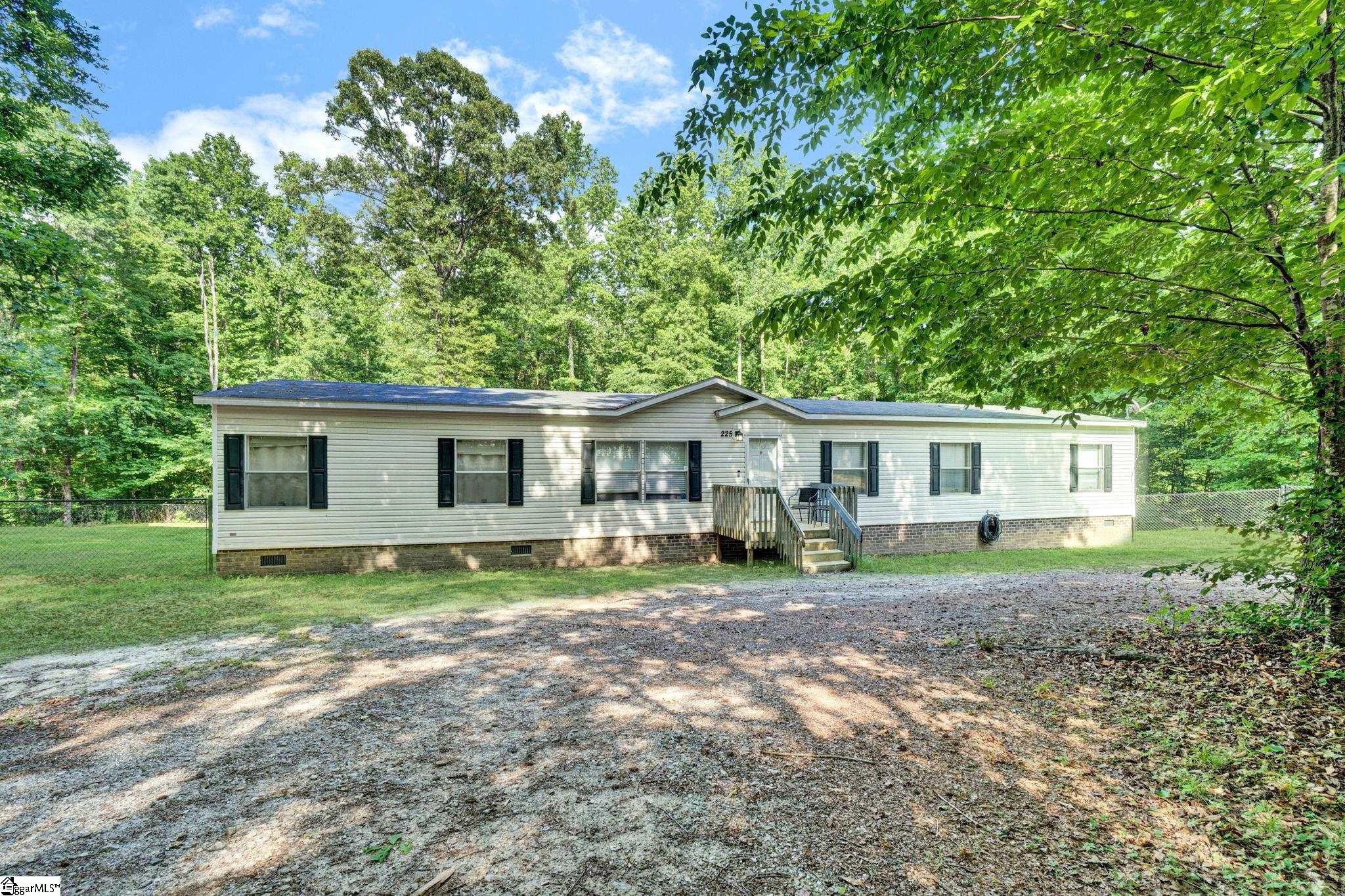 225 Tanglewood Way
