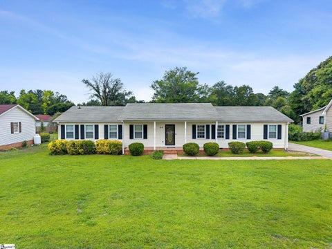 Photo of 608 Lenhardt Road, Greenville, SC 29611 (MLS # 1594256)