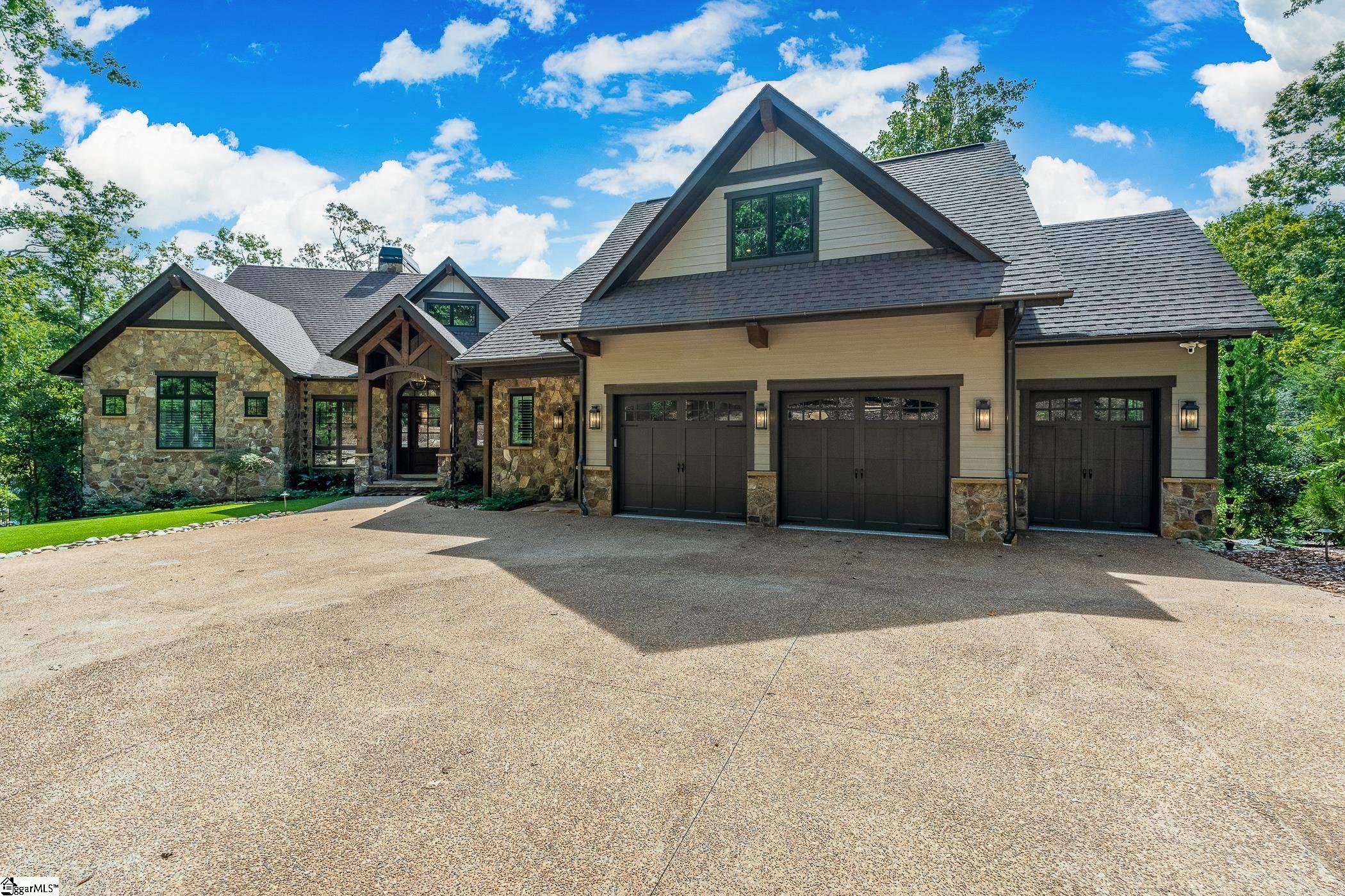 321 Wake Robin Drive