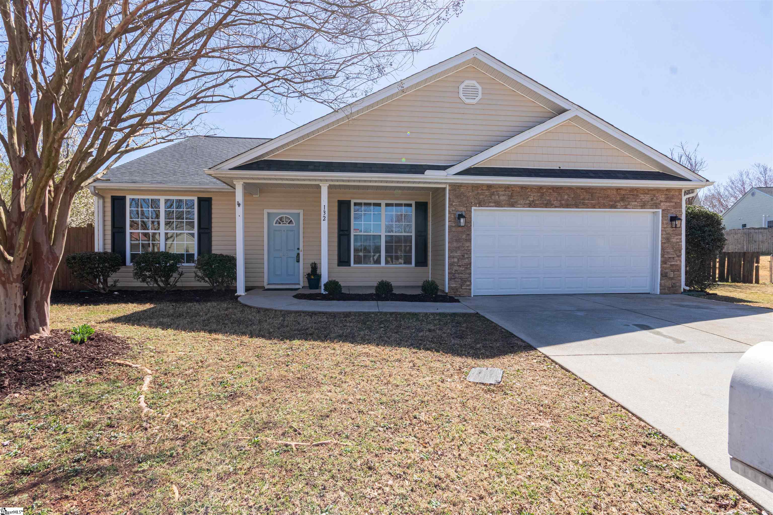 Greer, South Carolina 29650, United States, 4 Bedrooms Bedrooms, ,2 BathroomsBathrooms,Residential,Contingent,88312