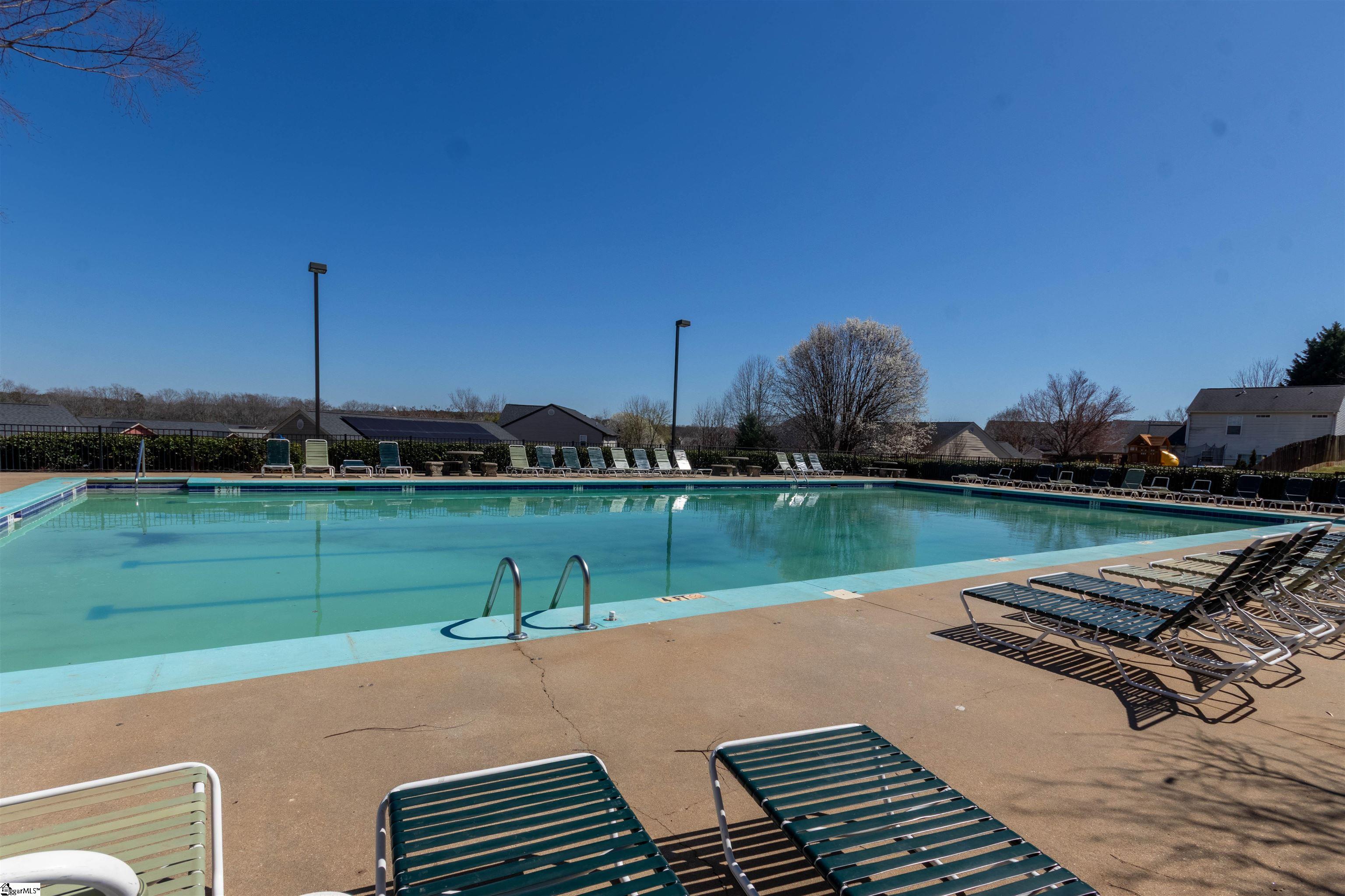 Greer, South Carolina 29650, United States, 4 Bedrooms Bedrooms, ,2 BathroomsBathrooms,Residential,Contingent,88312