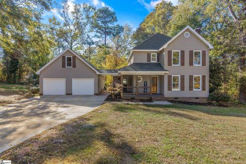 Photo of 105 J Pearle Court, Easley, SC 29642 (MLS # 1574306)