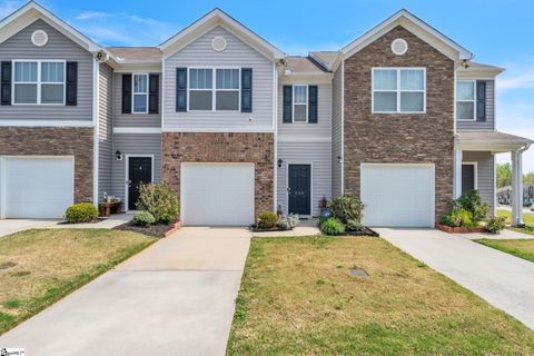 Photo of 428 Sea Grit Court, Greer, SC 29650 (MLS # 1586618)