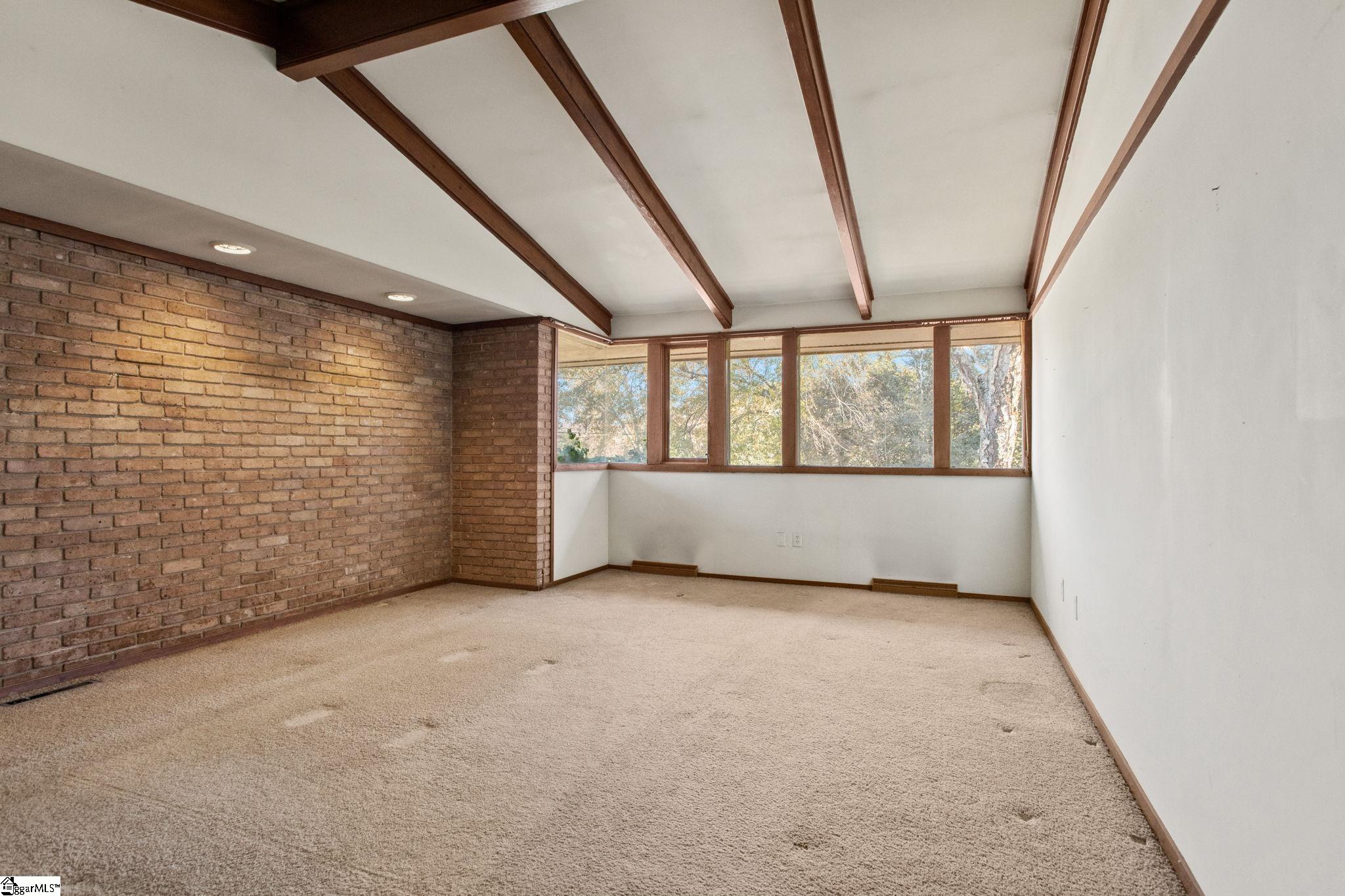 Greenville, South Carolina 29607, United States, 5 Bedrooms Bedrooms, ,4 BathroomsBathrooms,Residential,Active,243049