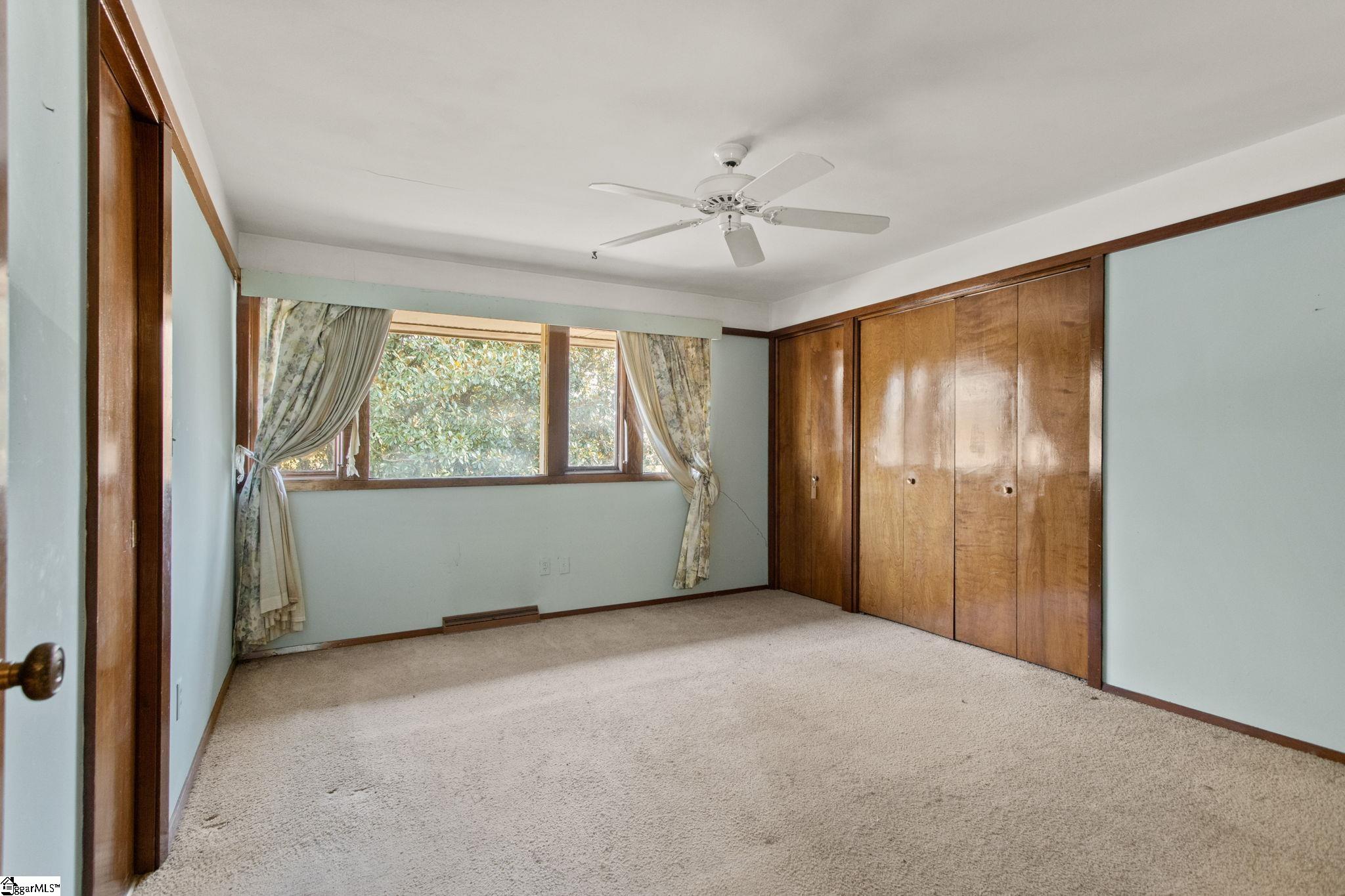 Greenville, South Carolina 29607, United States, 5 Bedrooms Bedrooms, ,4 BathroomsBathrooms,Residential,Active,243049