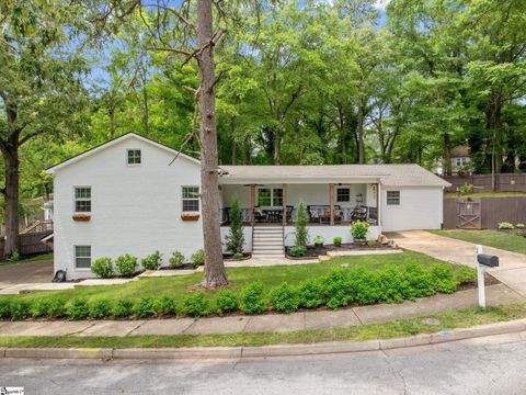 Photo of 2 Prancer Avenue, Greenville, SC 29605 (MLS # 1593198)