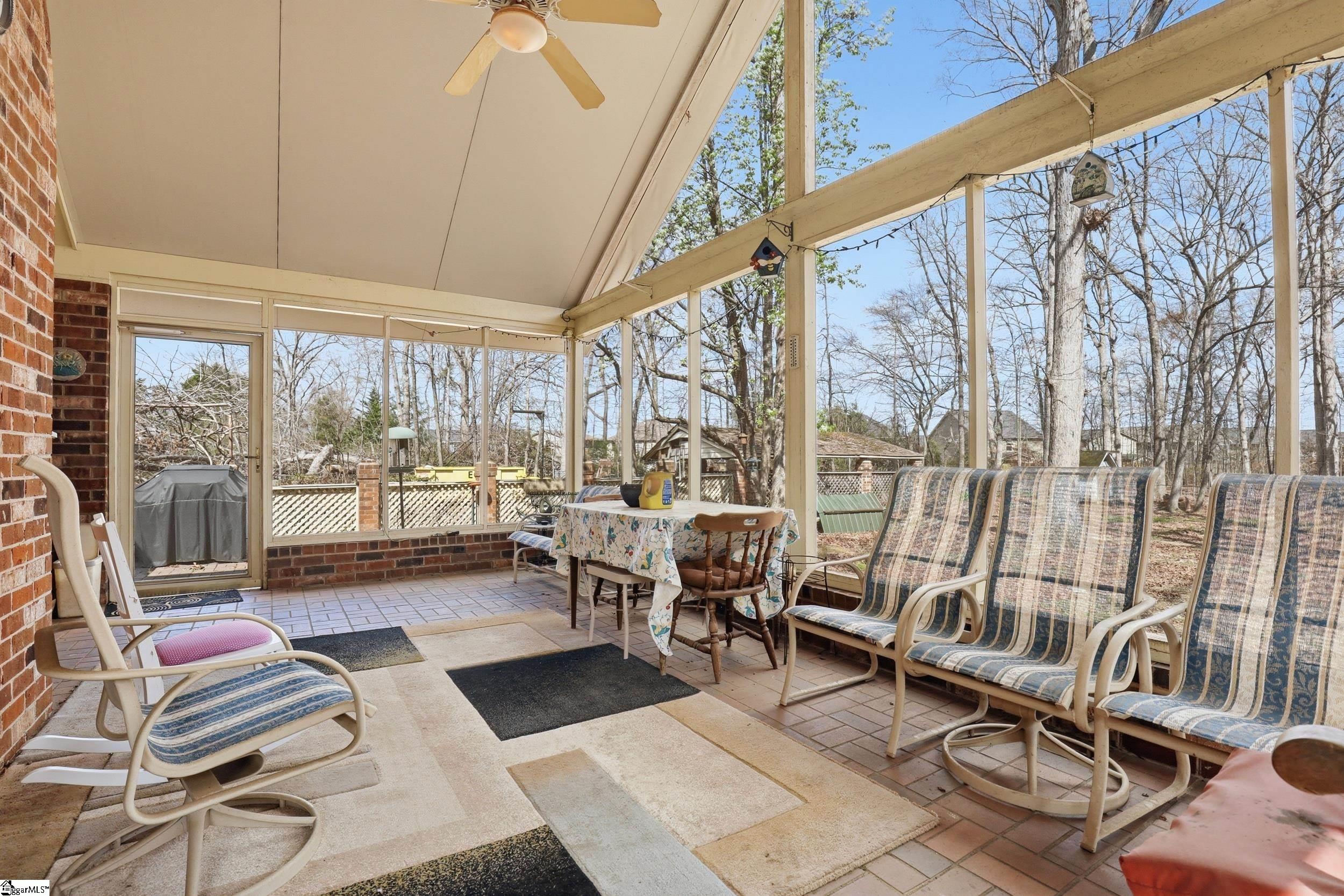 209 Powdersville Main