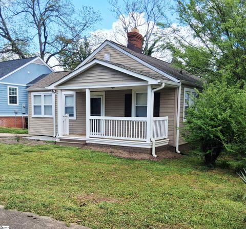 Photo of 5 Skyland Drive, Greenville, SC 29607 (MLS # 1587093)