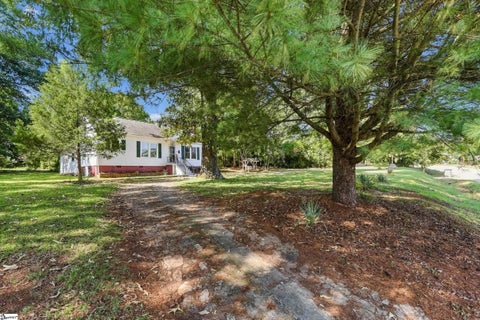 Photo of 209 Tindal Road, Greenville, SC 29617 (MLS # 1604231)