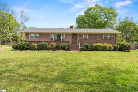 Photo of 305 Nelson Drive, Anderson, SC 29621 (MLS # 1587456)