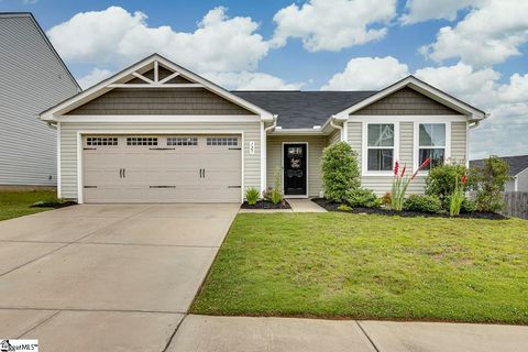 Photo of 127 Ralston Road, Greer, SC 29651 (MLS # 1595184)