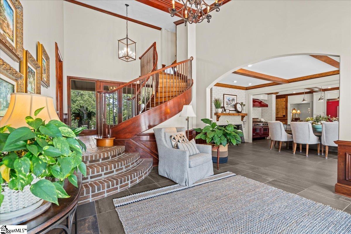 4 Huntington Court