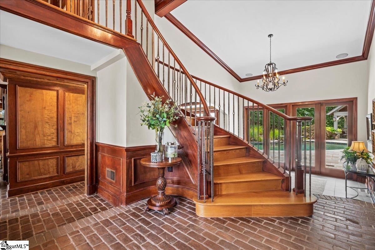 4 Huntington Court