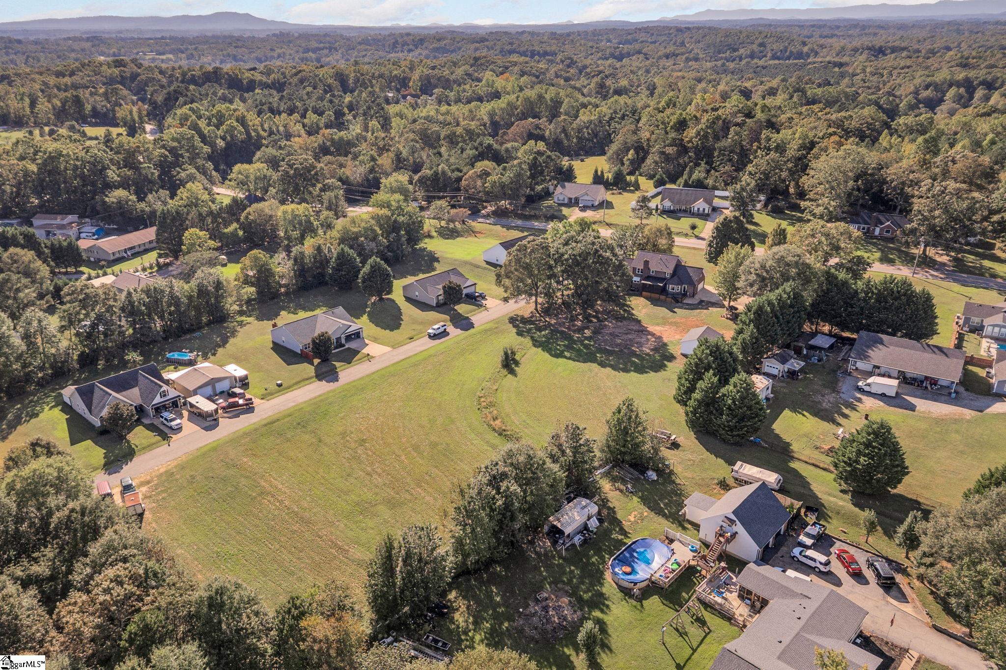 Greer, South Carolina 29652, United States, 4 Bedrooms Bedrooms, ,4 BathroomsBathrooms,Residential,Active,235517