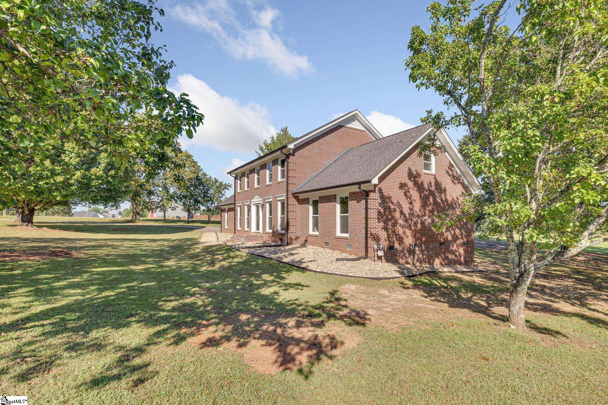 Greer, South Carolina 29652, United States, 4 Bedrooms Bedrooms, ,4 BathroomsBathrooms,Residential,Active,235517