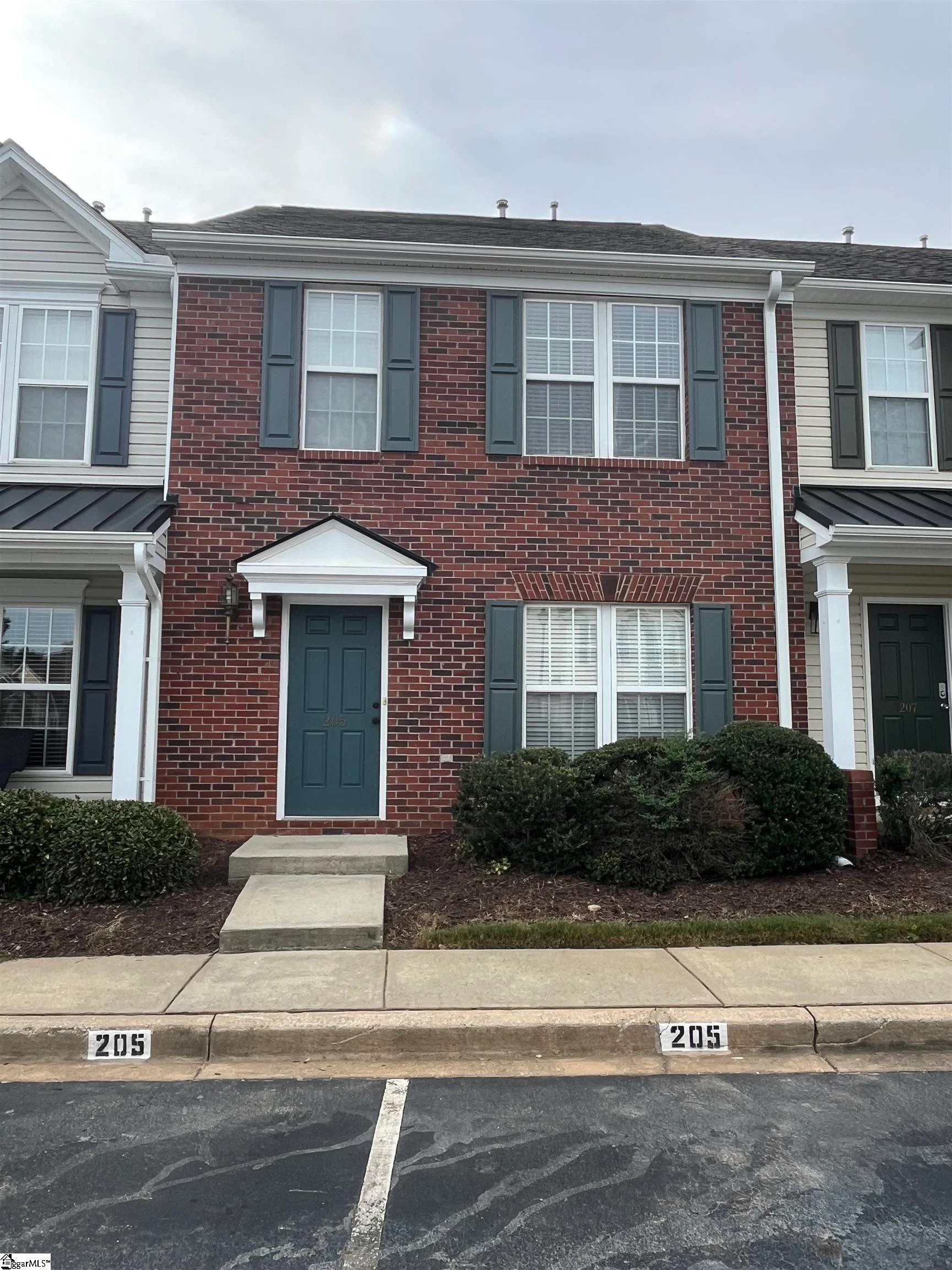 205 Spring Crossing Circle