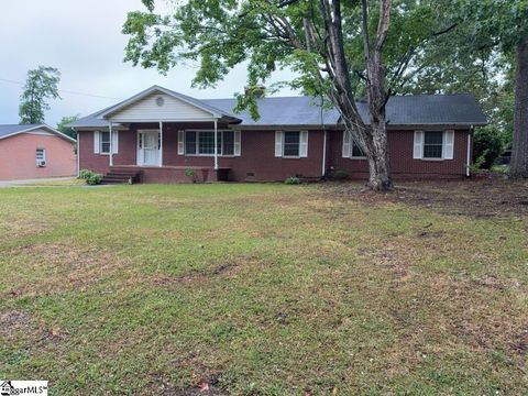 Photo of 103 Lanewood Drive, Greenville, SC 29607 (MLS # 1589802)