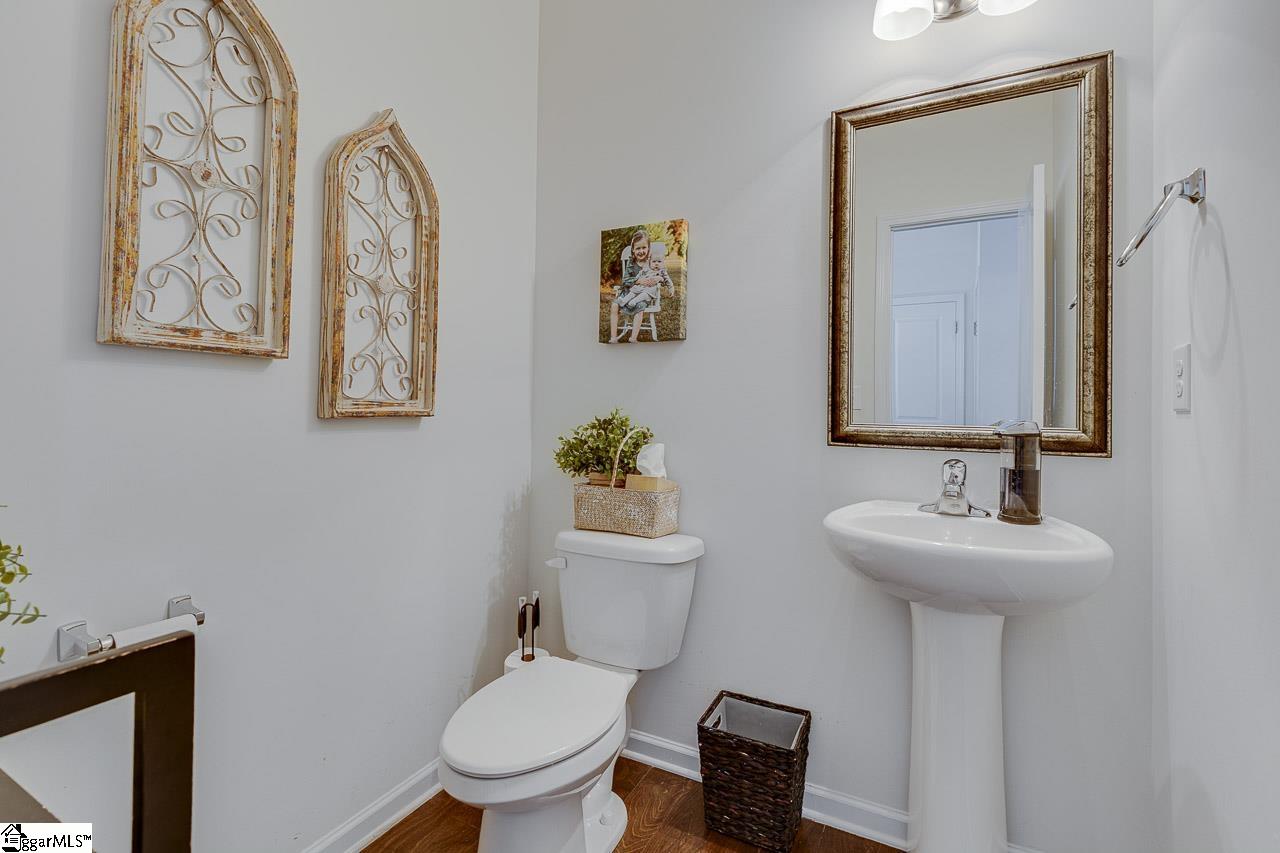 Greer, South Carolina 29650, United States, 4 Bedrooms Bedrooms, ,3 BathroomsBathrooms,Residential,Contingent,90533