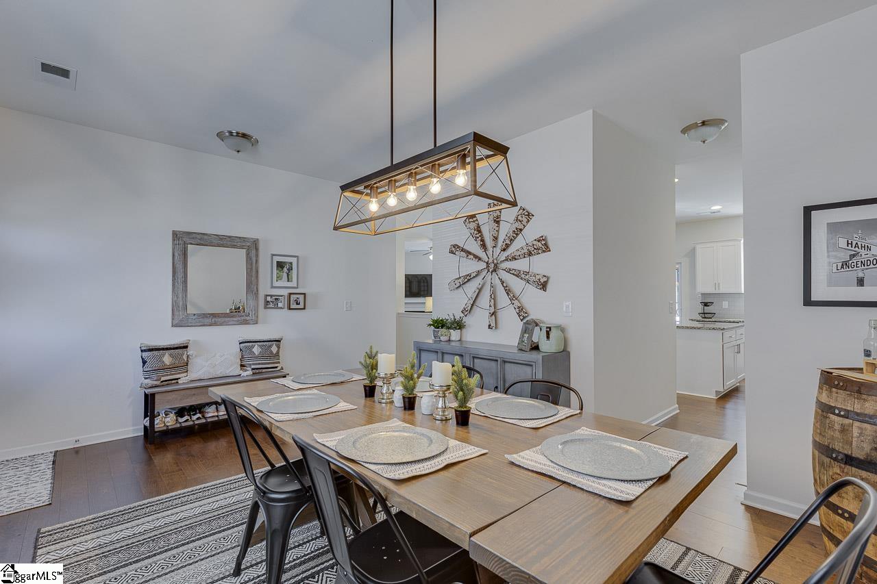 Greer, South Carolina 29650, United States, 4 Bedrooms Bedrooms, ,3 BathroomsBathrooms,Residential,Contingent,90533