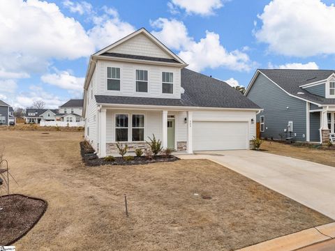 Photo of 303 Eskdale Road, Simpsonville, SC 29681 (MLS # 1587268)