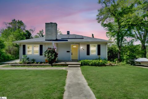 Photo of 309 Pineview Drive, Pickens, SC 29671 (MLS # 1589134)