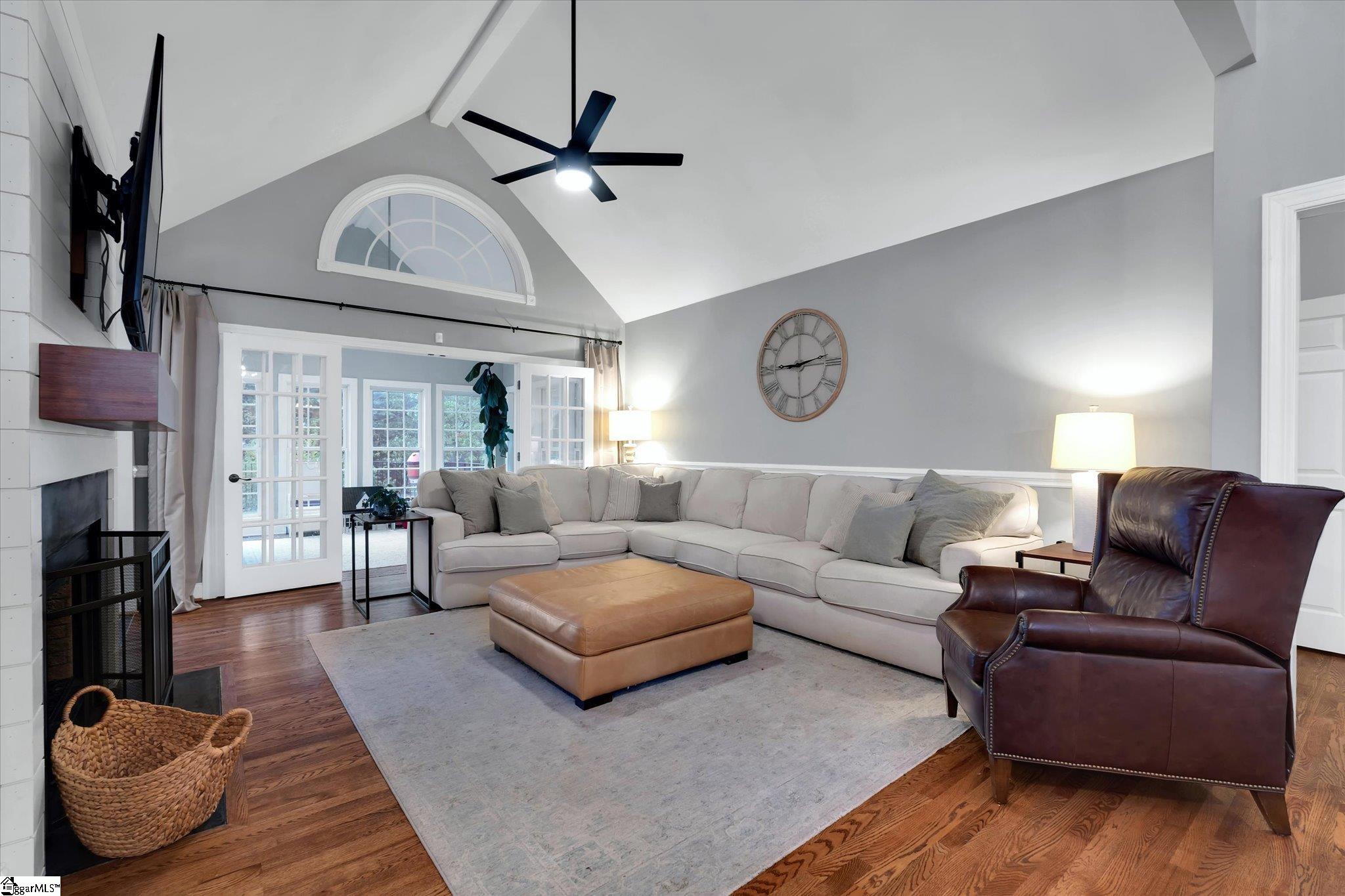 919 Centerville Road