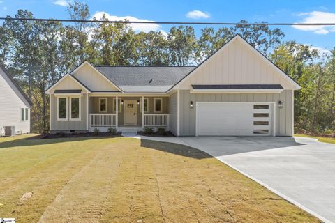 17 Fowler Road Taylors SC 29687