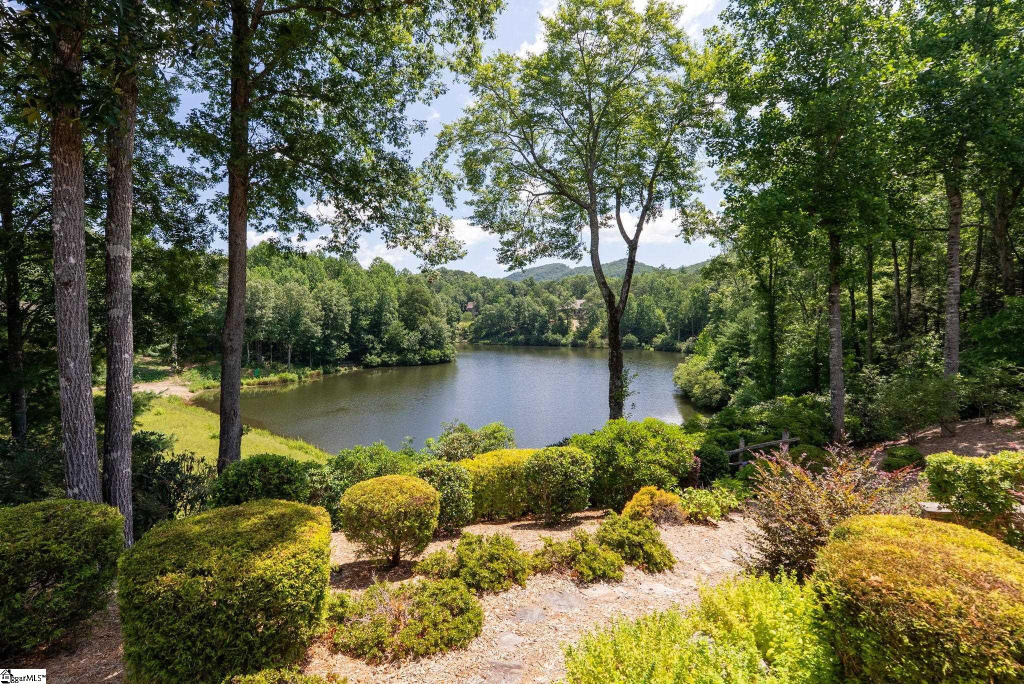 505 Woodlake Way