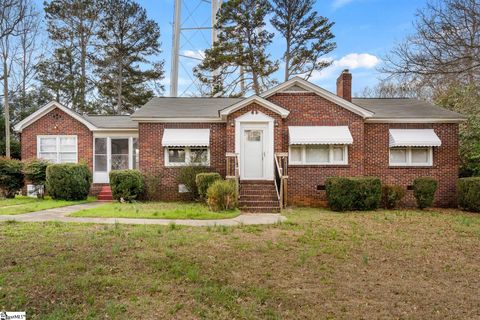 Photo of 113 Brookside Circle, Belton, SC 29627 (MLS # 1583908)