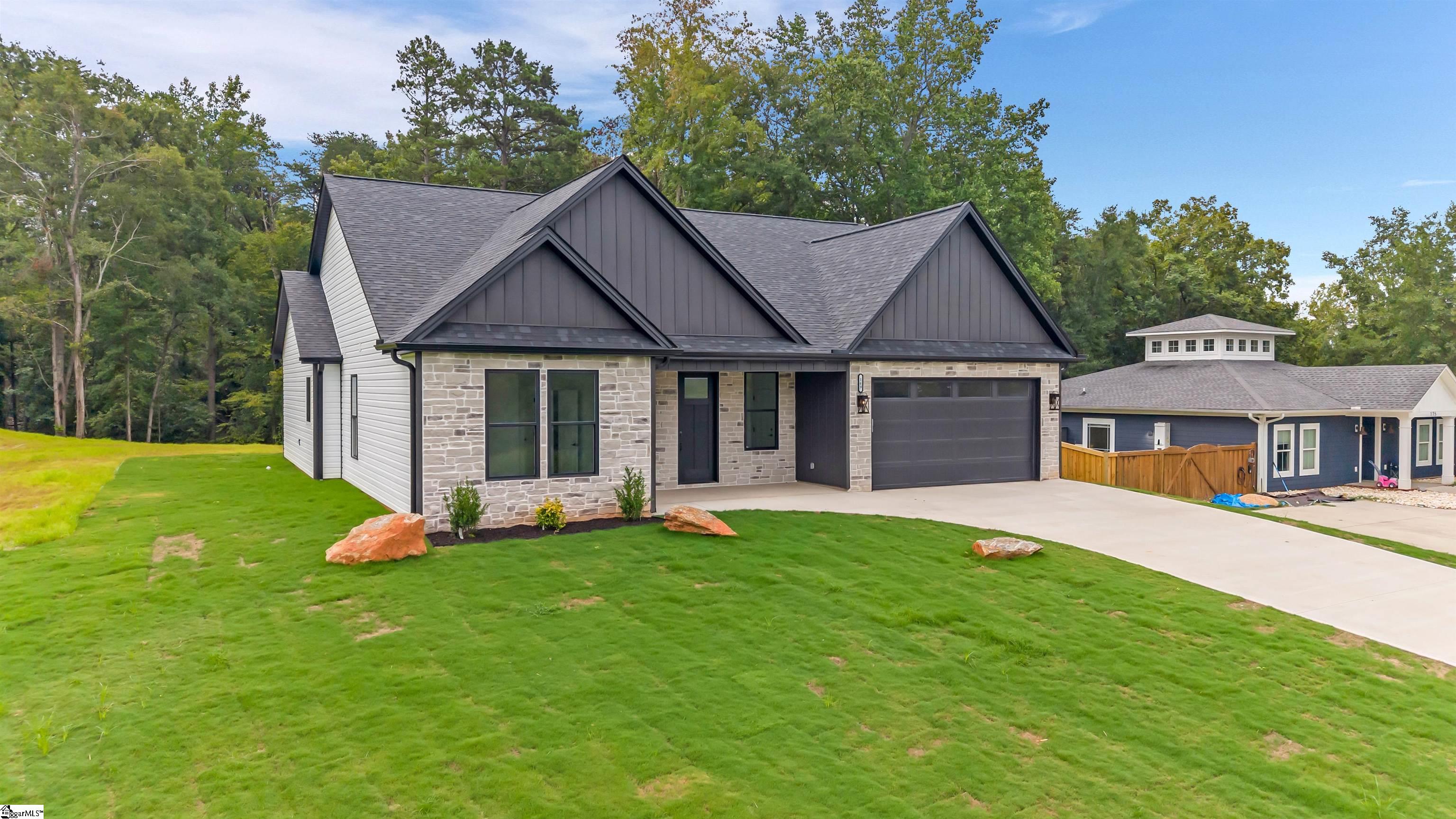 169 Lakeshore Drive