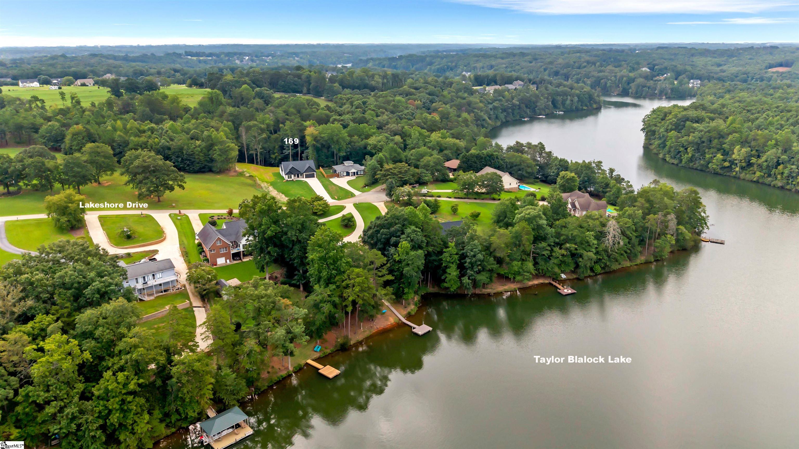 169 Lakeshore Drive