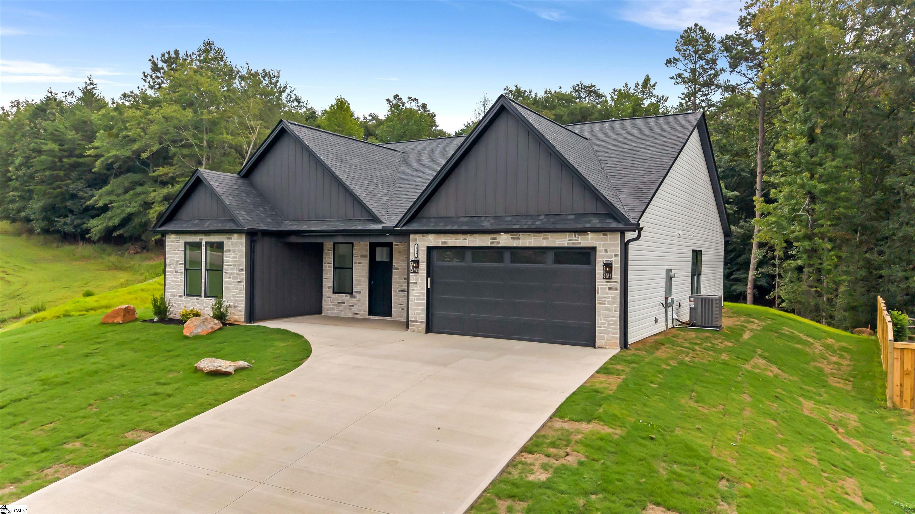 169 Lakeshore Drive
