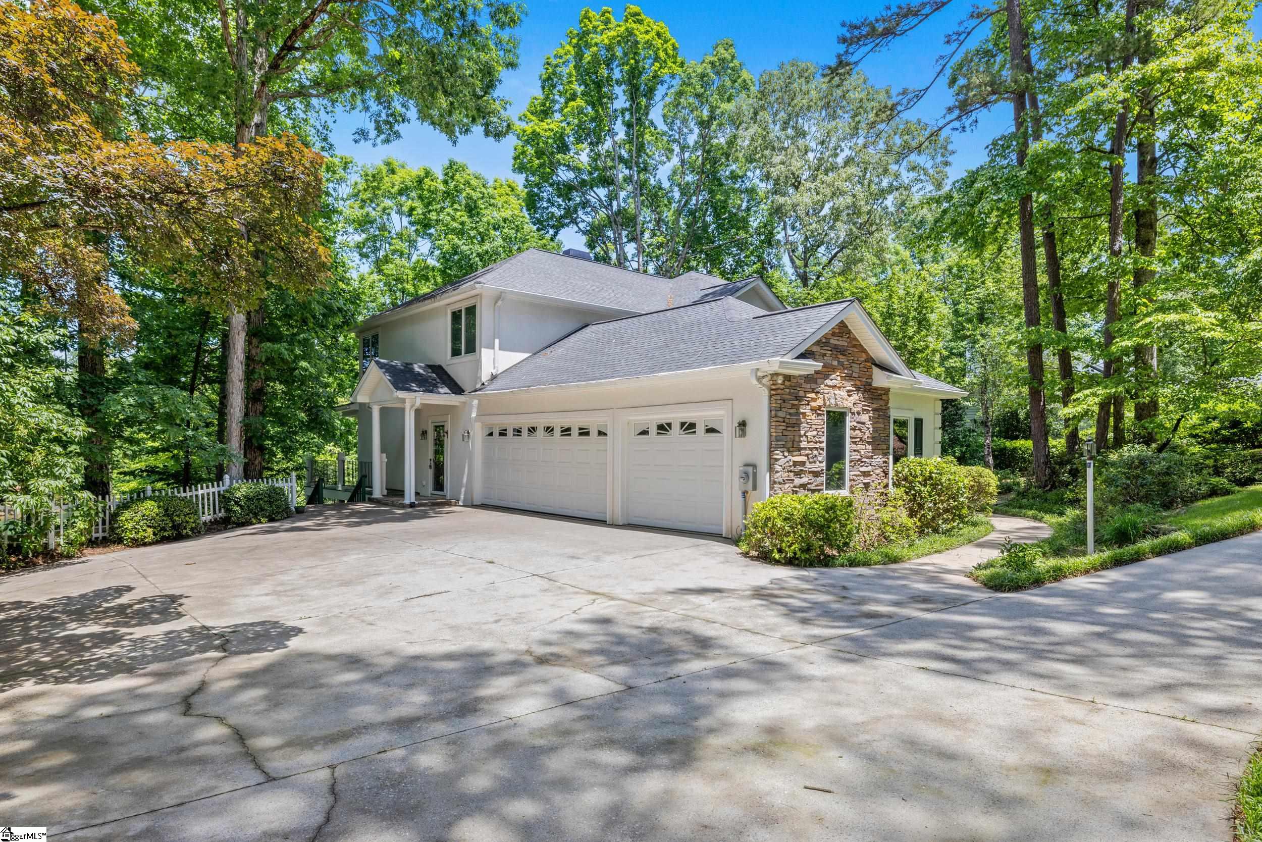 118 Pinnacle Pointe Drive