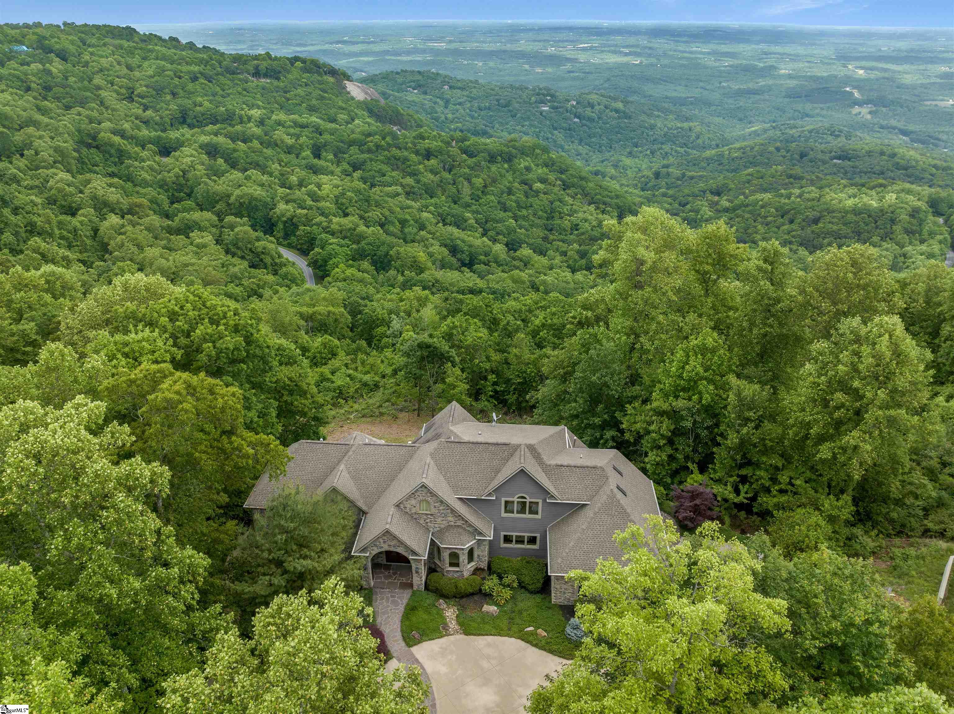 39 The Cliffs Parkway