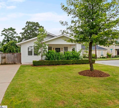 Photo of 2 Elm Street, Greenville, SC 29605 (MLS # 1593964)