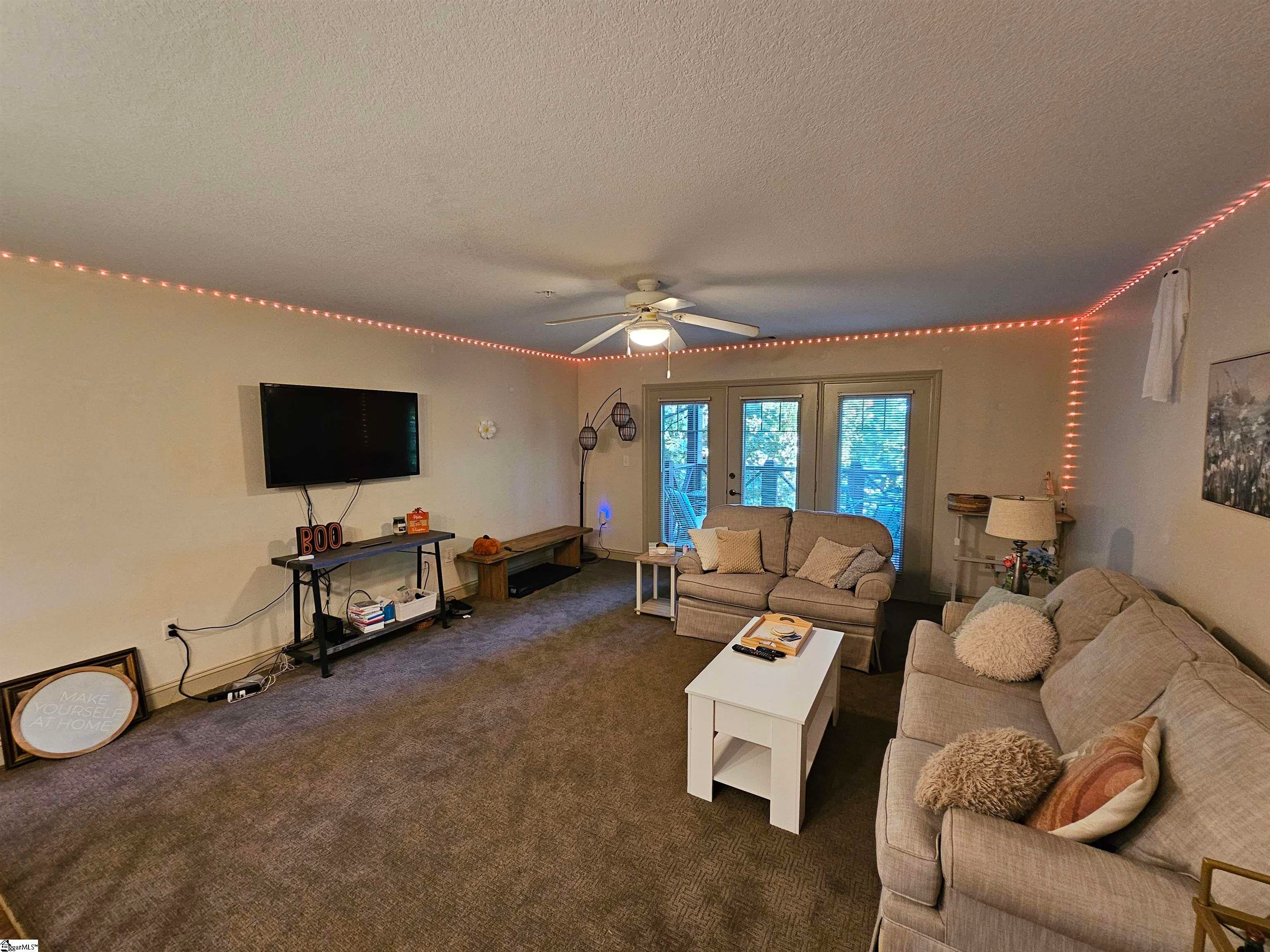 203 Kelly Road 814