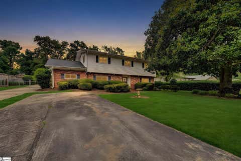Photo of 19 Vicki Circle, Greenville, SC 29615 (MLS # 1600528)