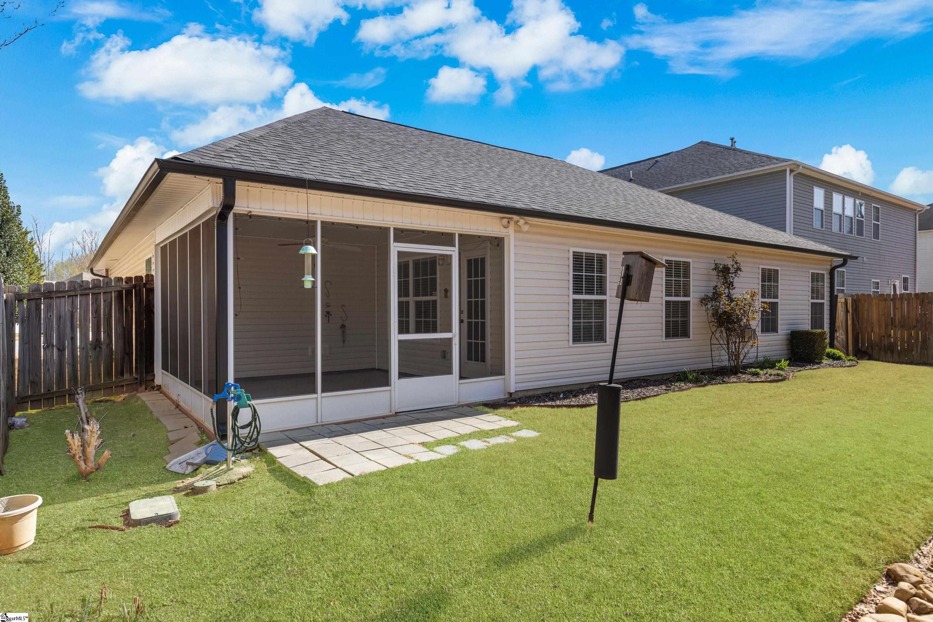 Simpsonville, South Carolina 29681, United States, 3 Bedrooms Bedrooms, ,2 BathroomsBathrooms,Residential,Active,87869