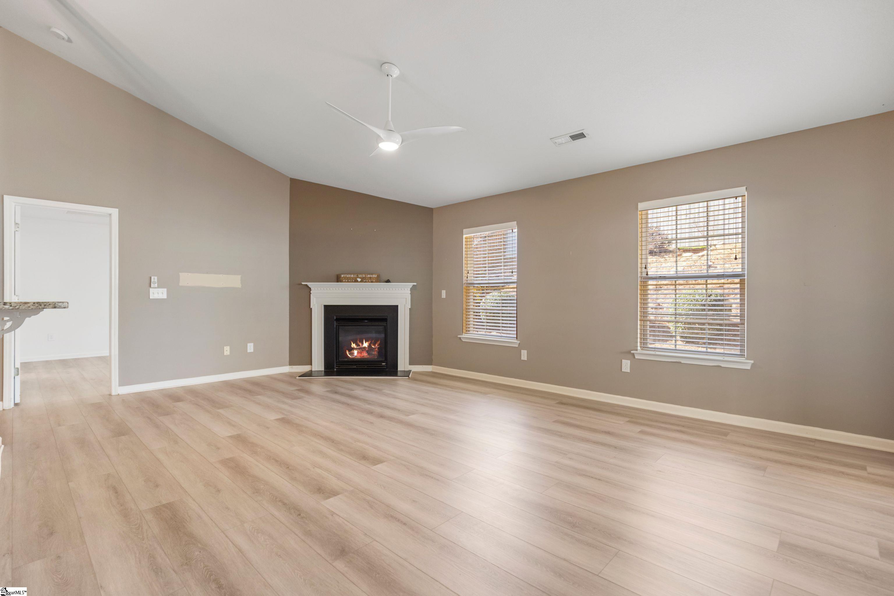 Simpsonville, South Carolina 29681, United States, 3 Bedrooms Bedrooms, ,2 BathroomsBathrooms,Residential,Active,87869