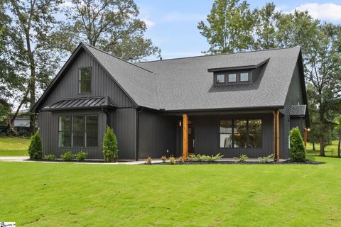 Photo of 3 Birch Tree Road, Greer, SC 29651 (MLS # 1576150)