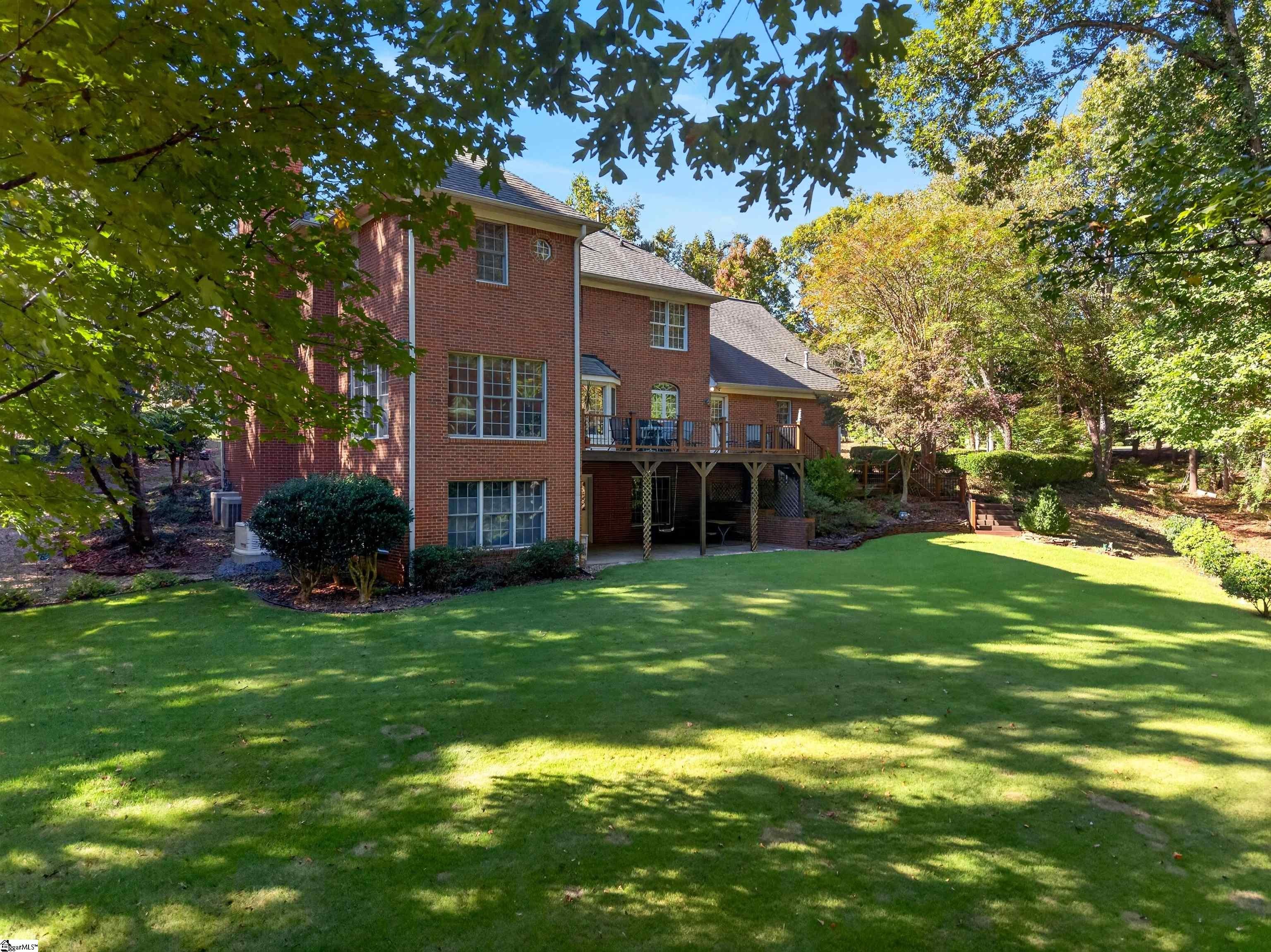 Real Estate Search 1 833 Oakcrest Road
