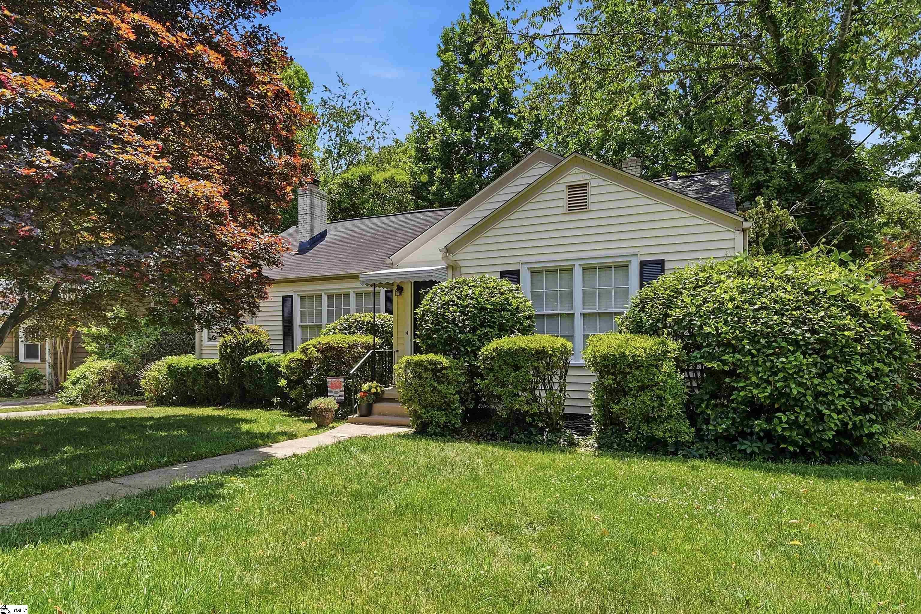 8 Northwood Avenue