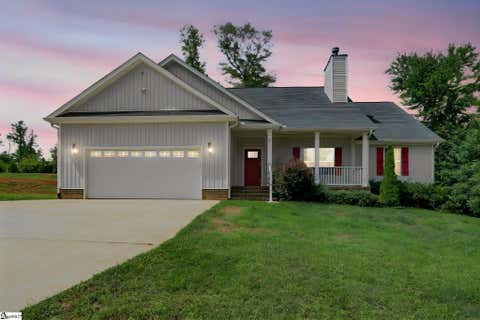 Photo of 27 Carriage Drive, Greer, SC 29651 (MLS # 1600274)