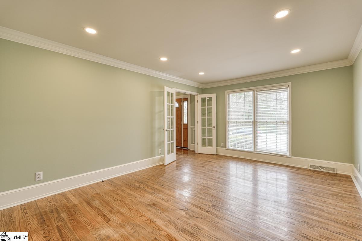 1215 Shadowood Drive